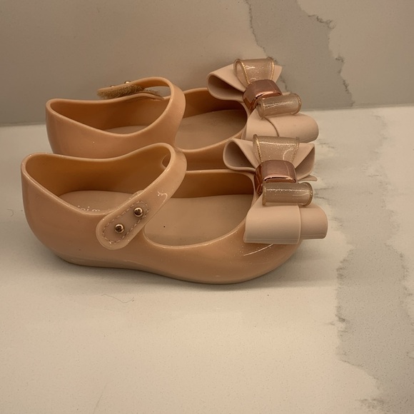 Mini Melisa Beige Shoes sz 7 worn once - Picture 3 of 6